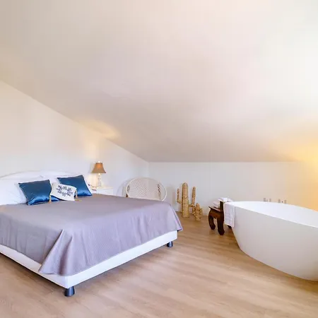 Roof33 Attico Di Lusso In Centro A Apartmán Olbia