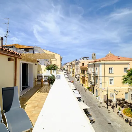 Roof33 Attico Di Lusso In Centro A * أولبيا